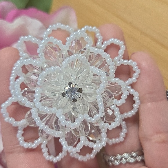 Elegant Floral Jewelry Set of 3 with Crystal Accents - Picture 2 of 5